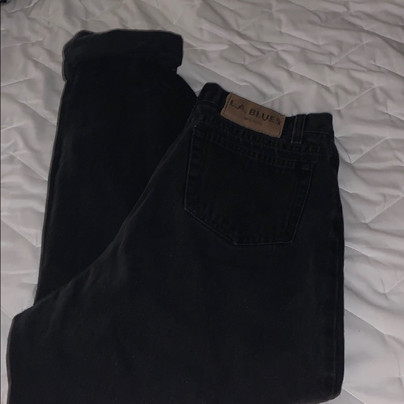 High-waisted Jeans - Picture 3 of 7